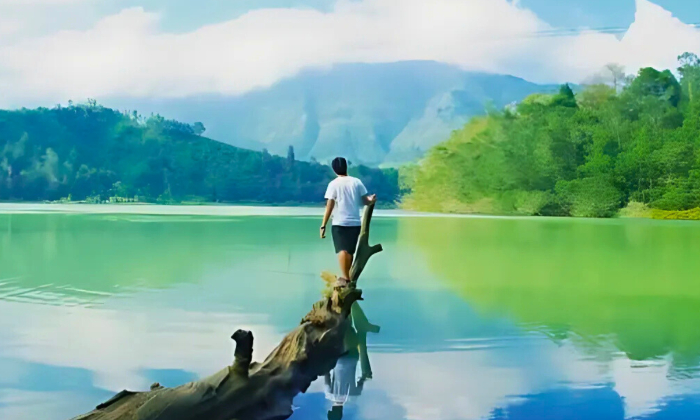 Telaga Warna