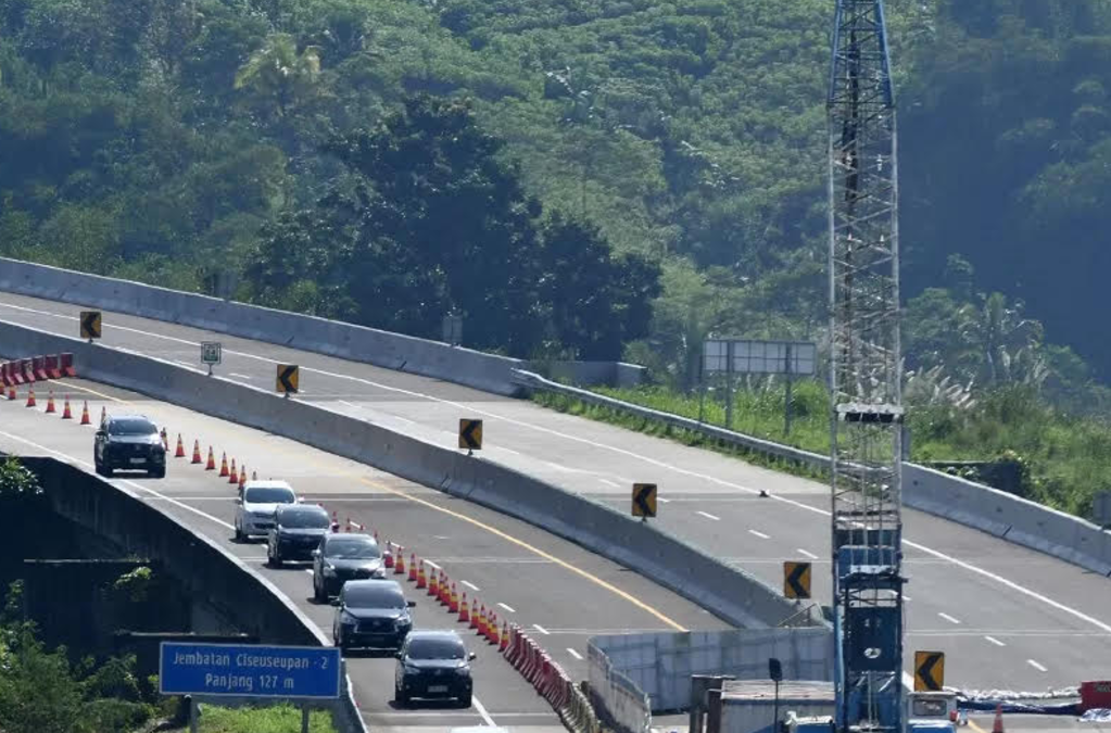 Ruas Jalan Tol Bocimi yang menghubungkan Bandung - Bogor via Padalarang