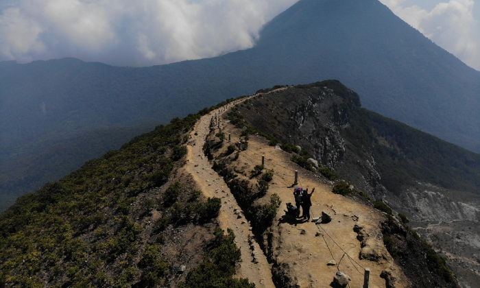 Mendaki di Gunung Gede Pangrango