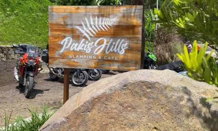 Pakis Hill Glamping and Cafe