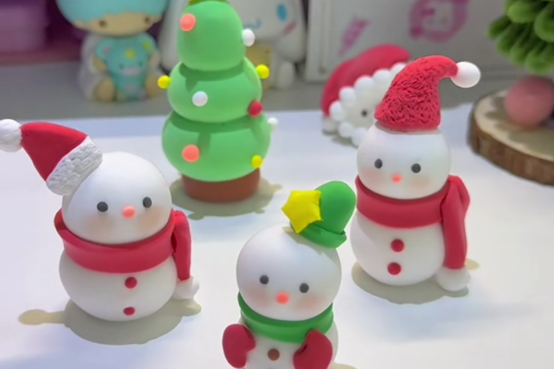 Kerajinan tangan polymer clay karakter Natal