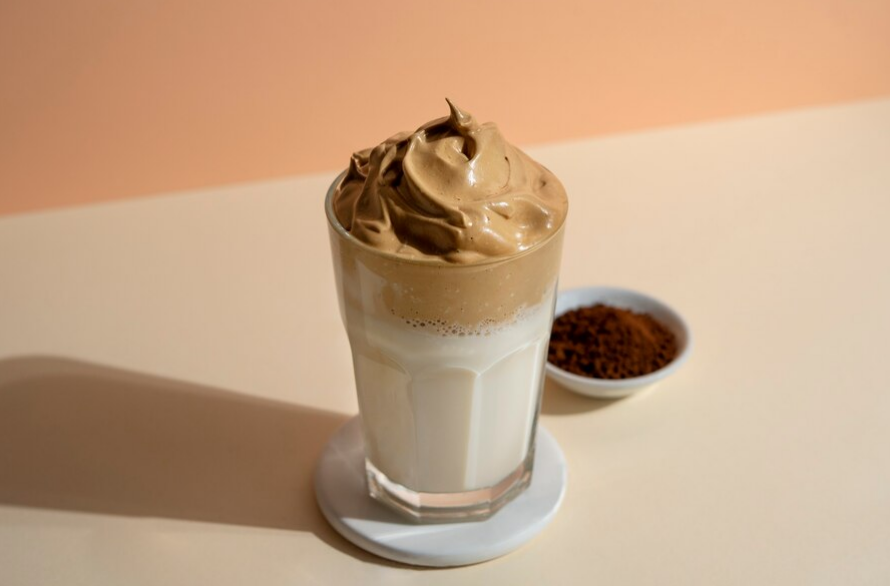 Dalgona Coffee