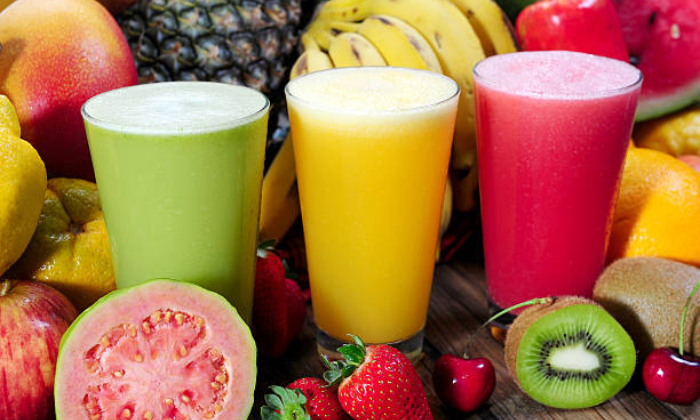 Ilustrasi aneka jus buah