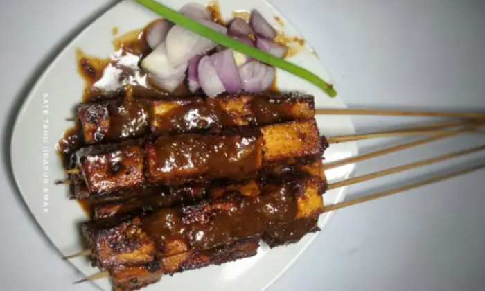 Sate tahu bumbu kacang