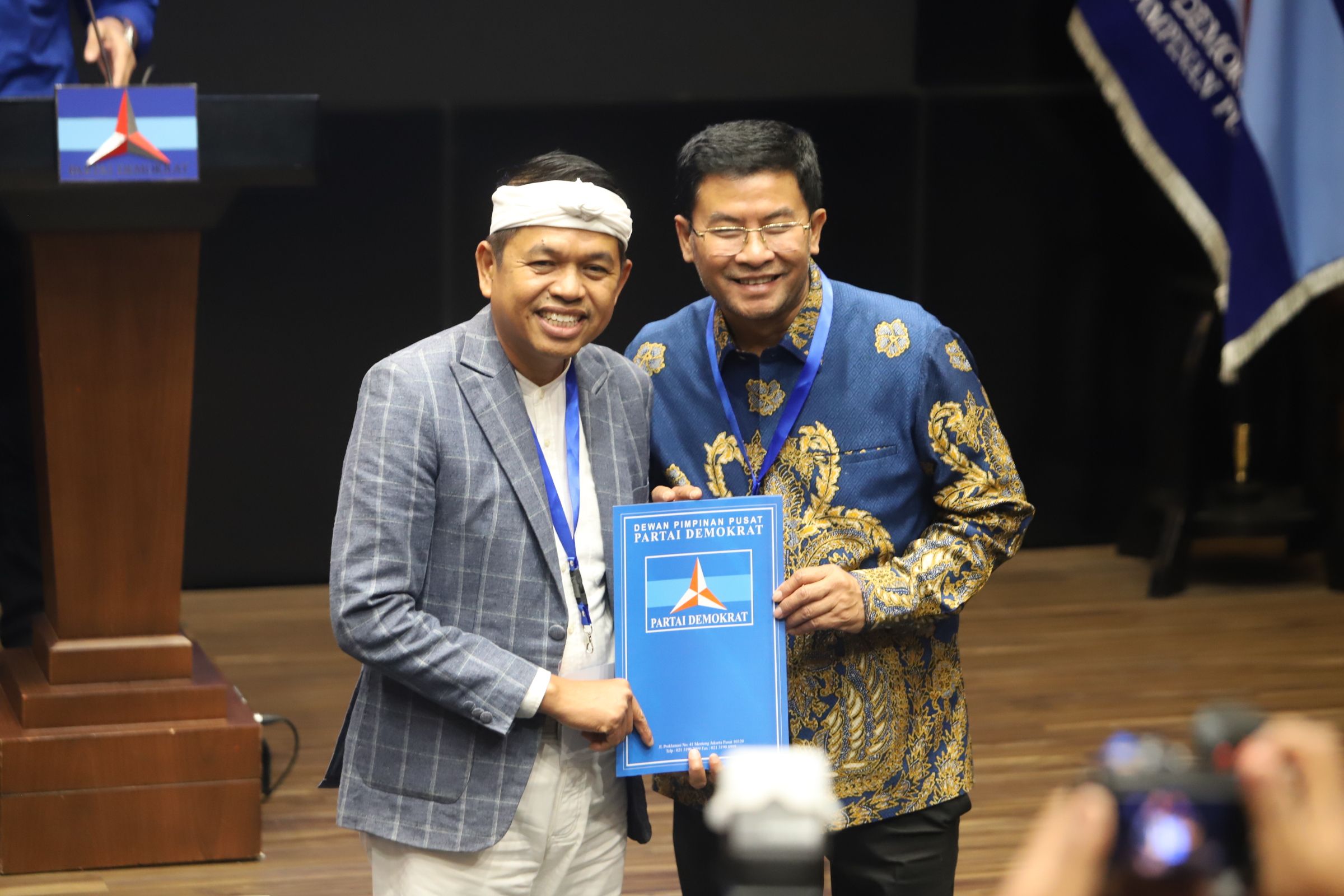 Gubernur dan Wakil Gubernur Jawa Barat terpilih, Dedi Mulyadi-Erwan Setiawan. (Dery Ridwansah/ JawaPos.com)