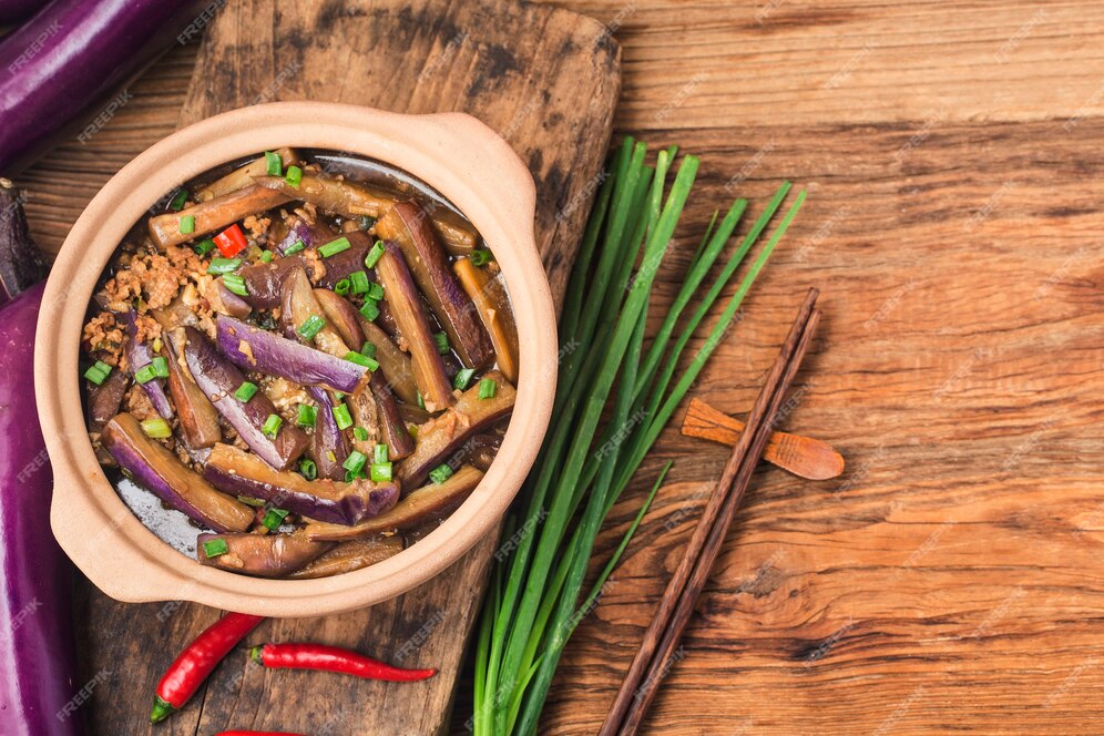 Ilustrasi terong tumis daging