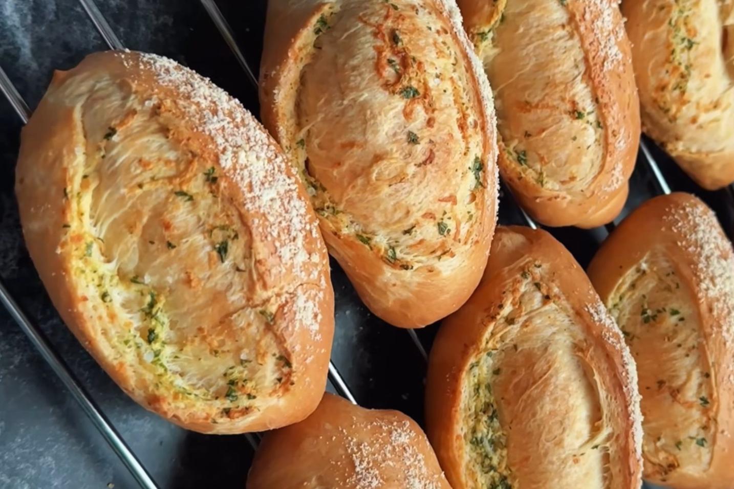 Garlic Bread ala Martin Praja