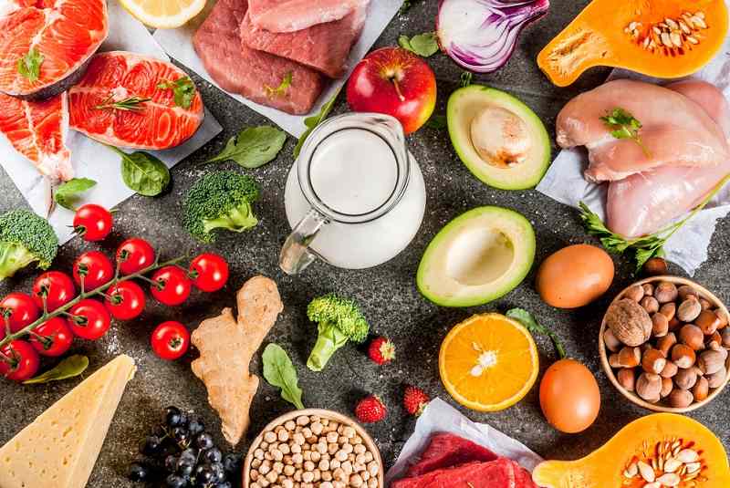 Ilustrasi makanan yang bisa membantu menurunkan berat badan. (alodokter)