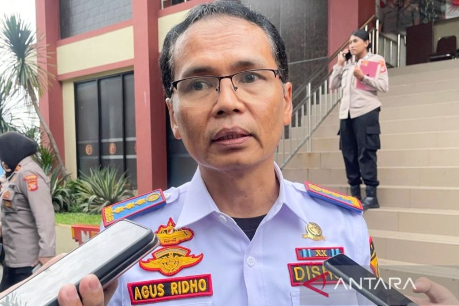 Kadishub Kabupaten Bogor Agus Ridhallah di Cibinong, Kabupaten Bogor. (ANTARA/M Fikri Setiawan)