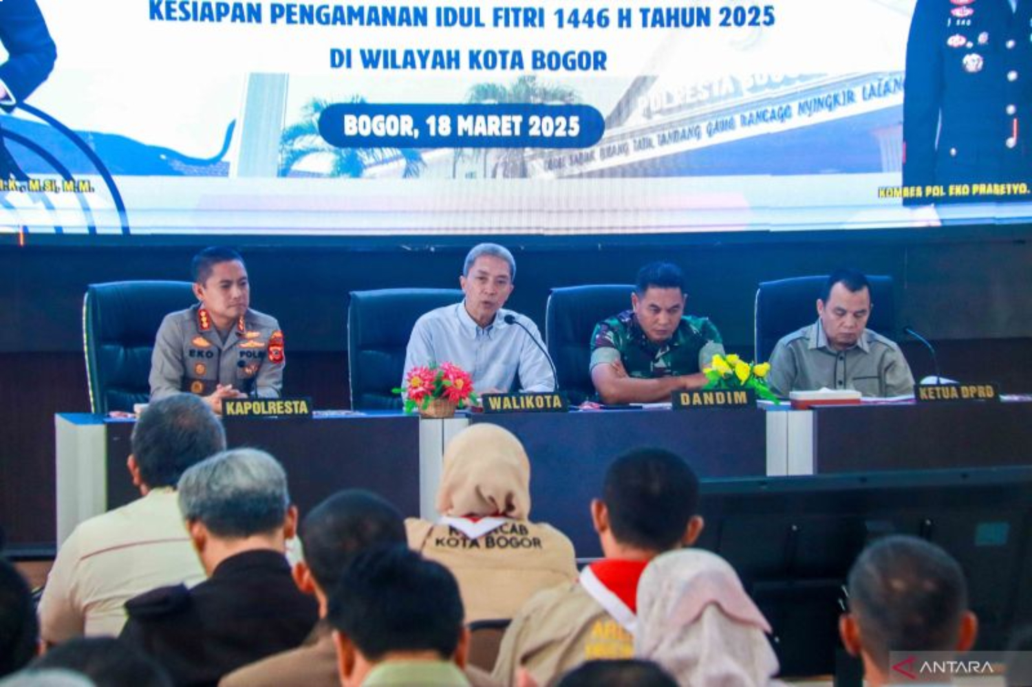 Wali Kota Bogor Dedie A Rachim dalam Rakor persiapan Operasi Ketupat Lodaya di Mapolresta Bogor Kota, Kota Bogor, Selasa (18/3/2025). (ANTARA/HO-Humas Pemkot Bogor)