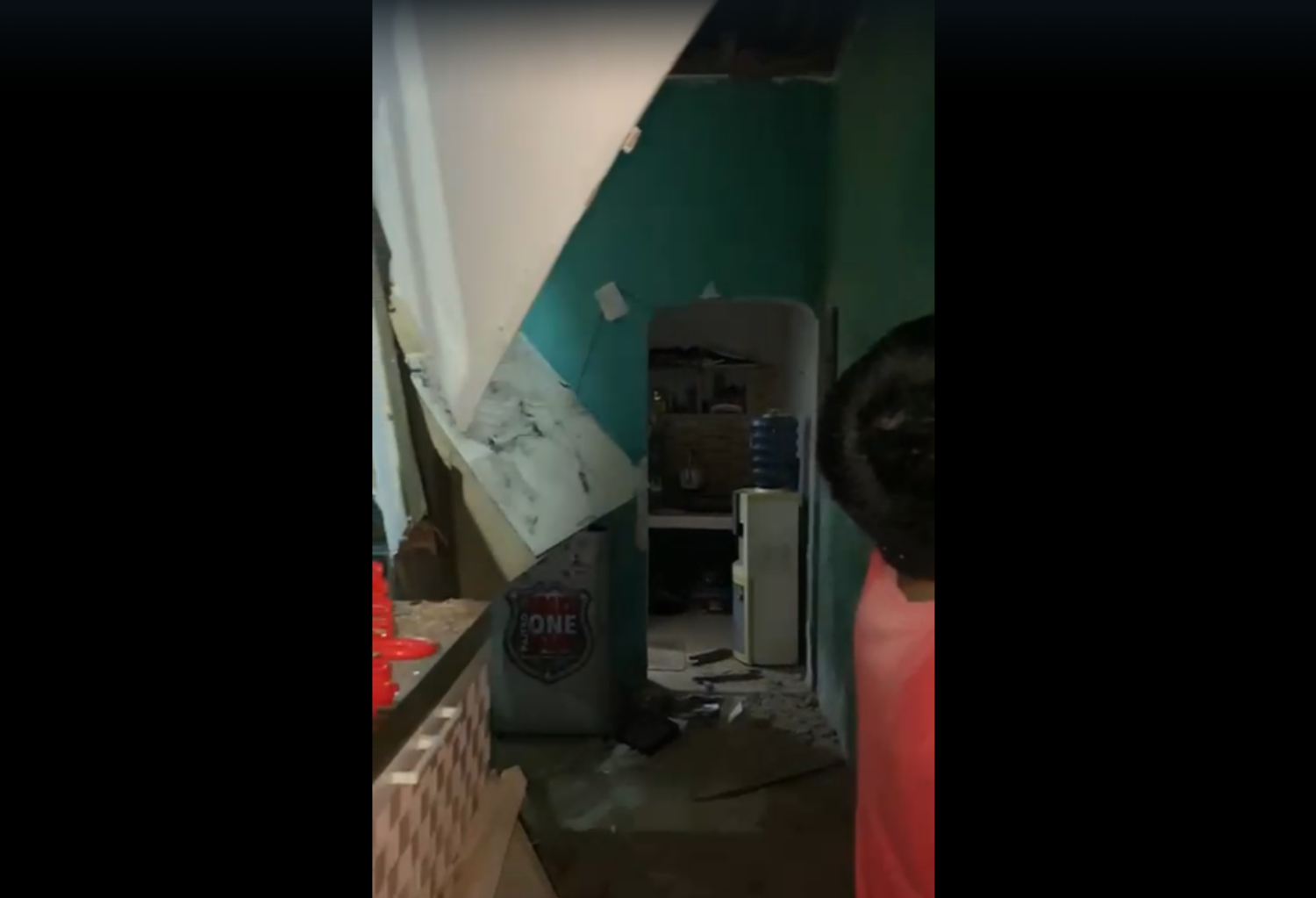Kerusakan rumah warga di Bogor akibat gempa Kamis (10/4) malam. (BNPB)