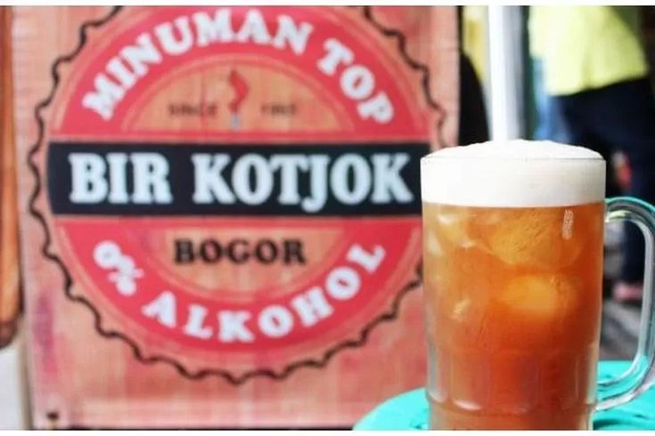 Banner suatu gerobak bir kotjok asal Bogor. (pinterest.com)