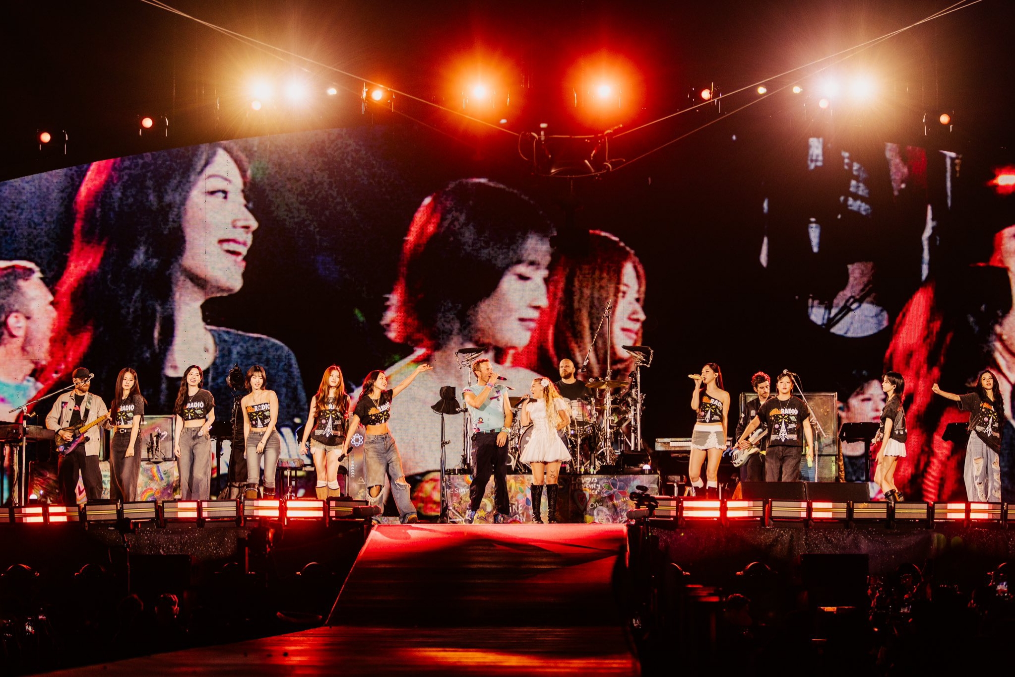 Twice di konser Coldplay (Dok.  X @coldplay)
