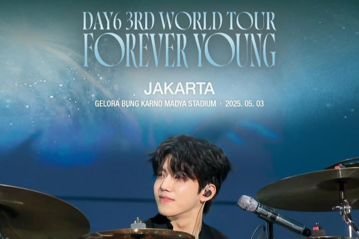 Poster Tur Dunia DAY6 Forever Young di Jakarta. (Instagram @mecimapro)
