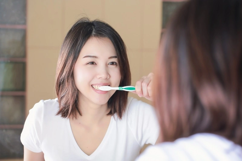 Sikat gigi sebelum tidur. (mysiloam-api.siloamhospitals.com)