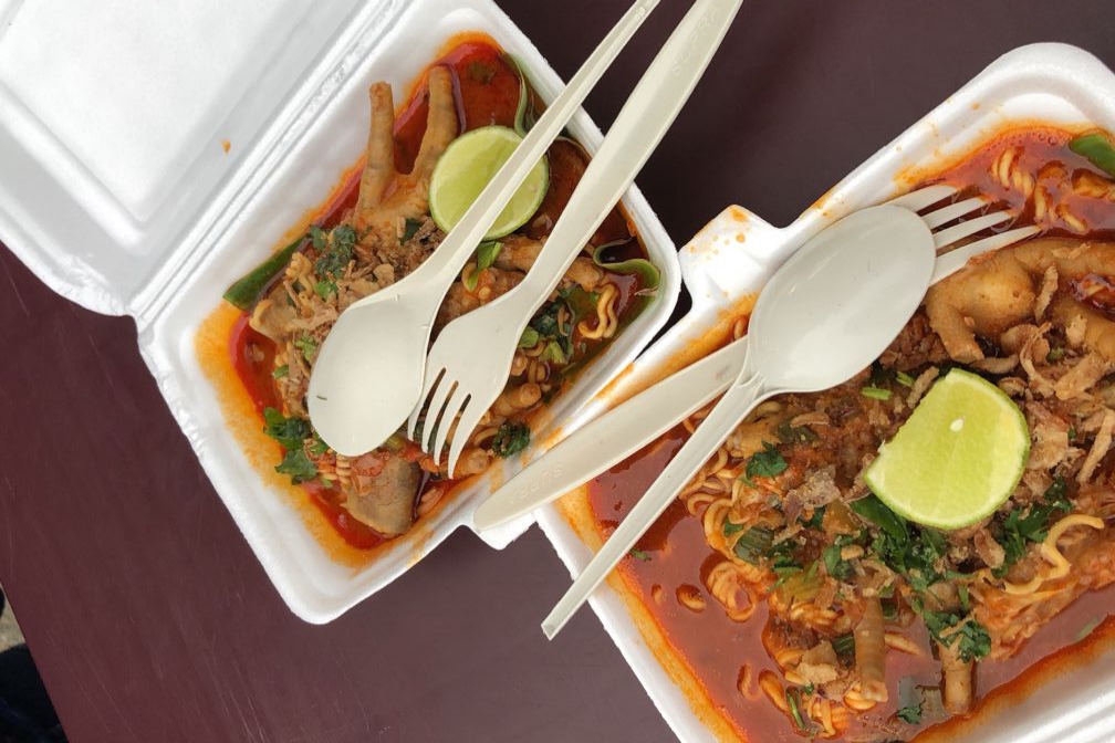 Ilustrasi makanan dengan wadah styrofoam (Dok. Pinterest)