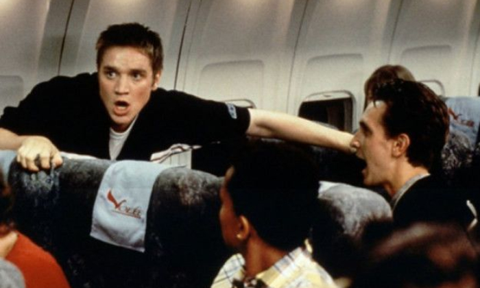 Satu scene dalam film Final Destination (2000). (pinterest.com)