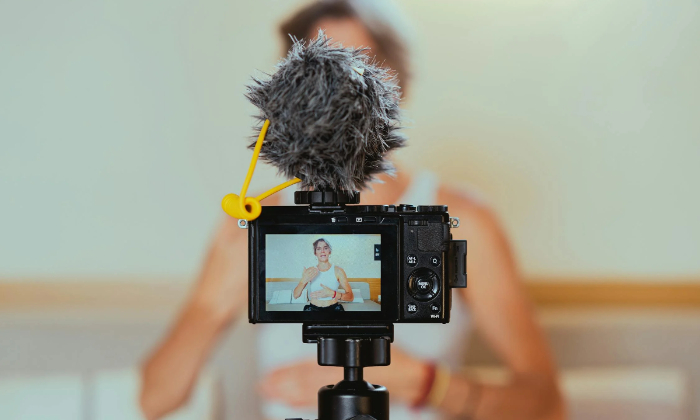 Ilustrasi Cara Promosi Influencer. (Los Muertos Crew/Pexels)