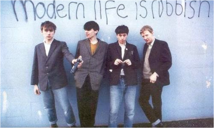 Blur dengan tulisan salah satu album mereka. (pinterest.com)