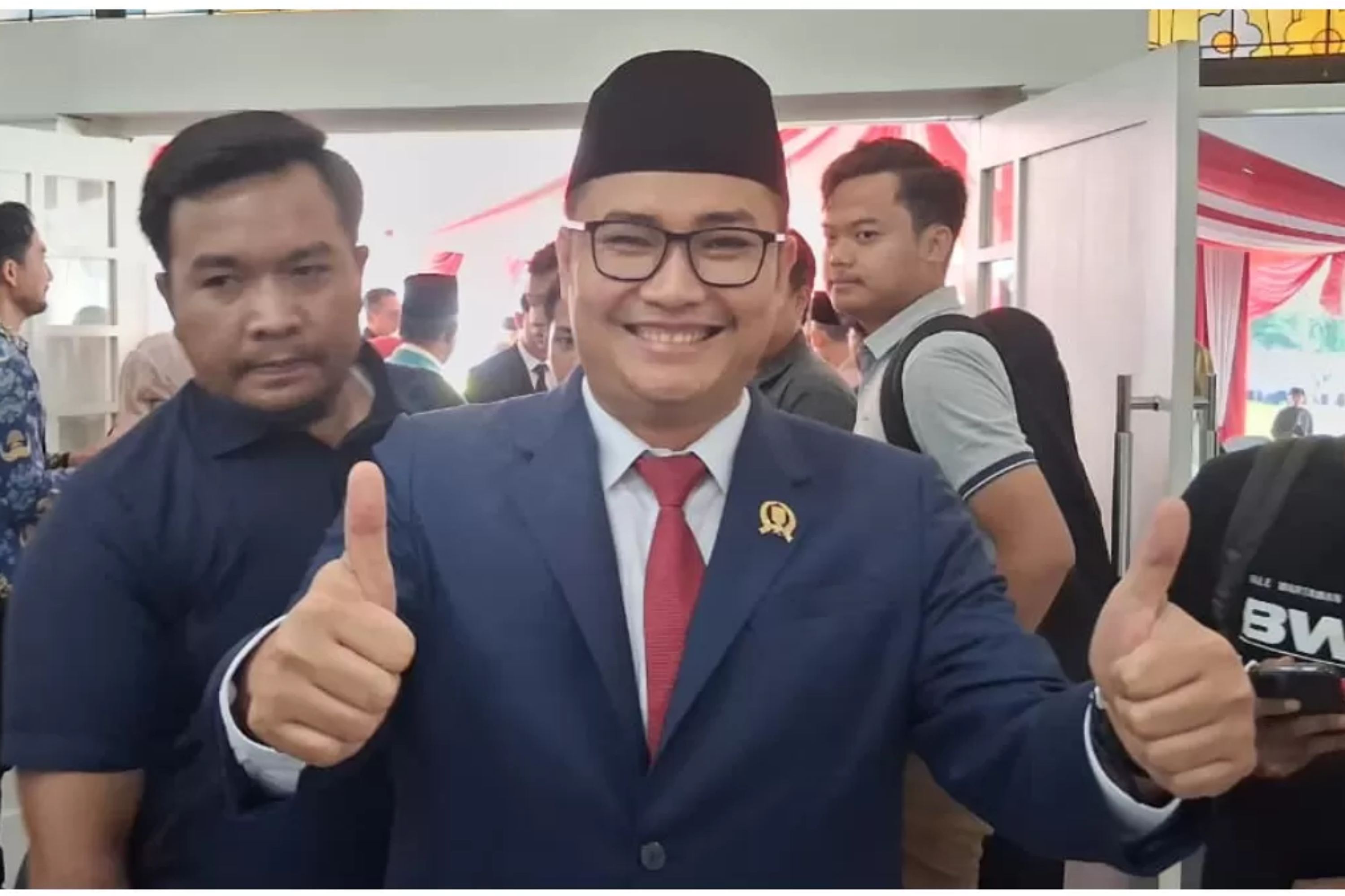 Ketua DPRD Kabupaten Bogor Sastra Winara meminta Dinsos Kabupaten Bogor mendata ulang penerima bansos untuk memastikan bantuan tepat sasaran. (Muhammad Ali/Radar Bogor)
