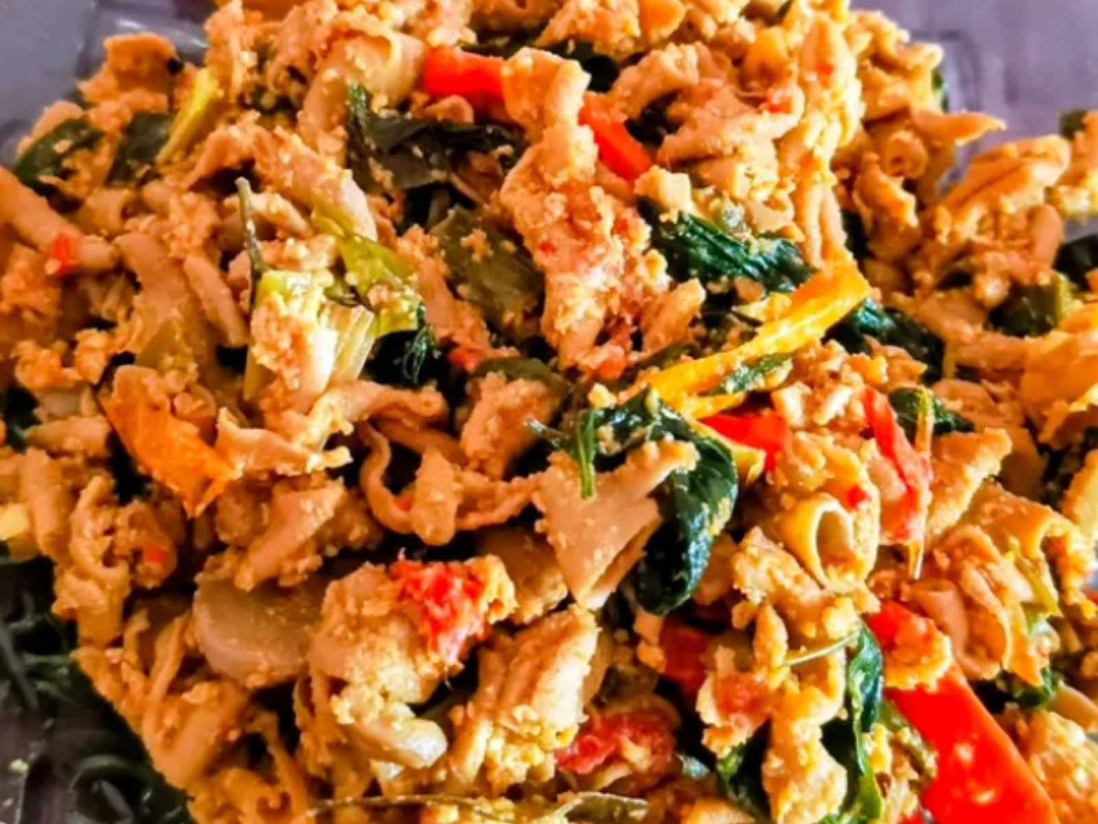 Ilustrasi resep usus ayam pedas bumbu kuning (Dok. Freepik)