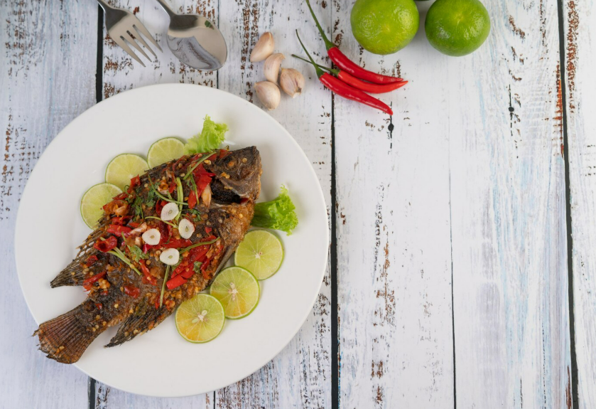 Cara membuat ikan arsik (Dok. Freepik)