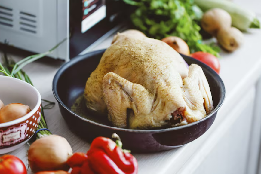 Cara membuat ayam panggang oven (Dok. Freepik)