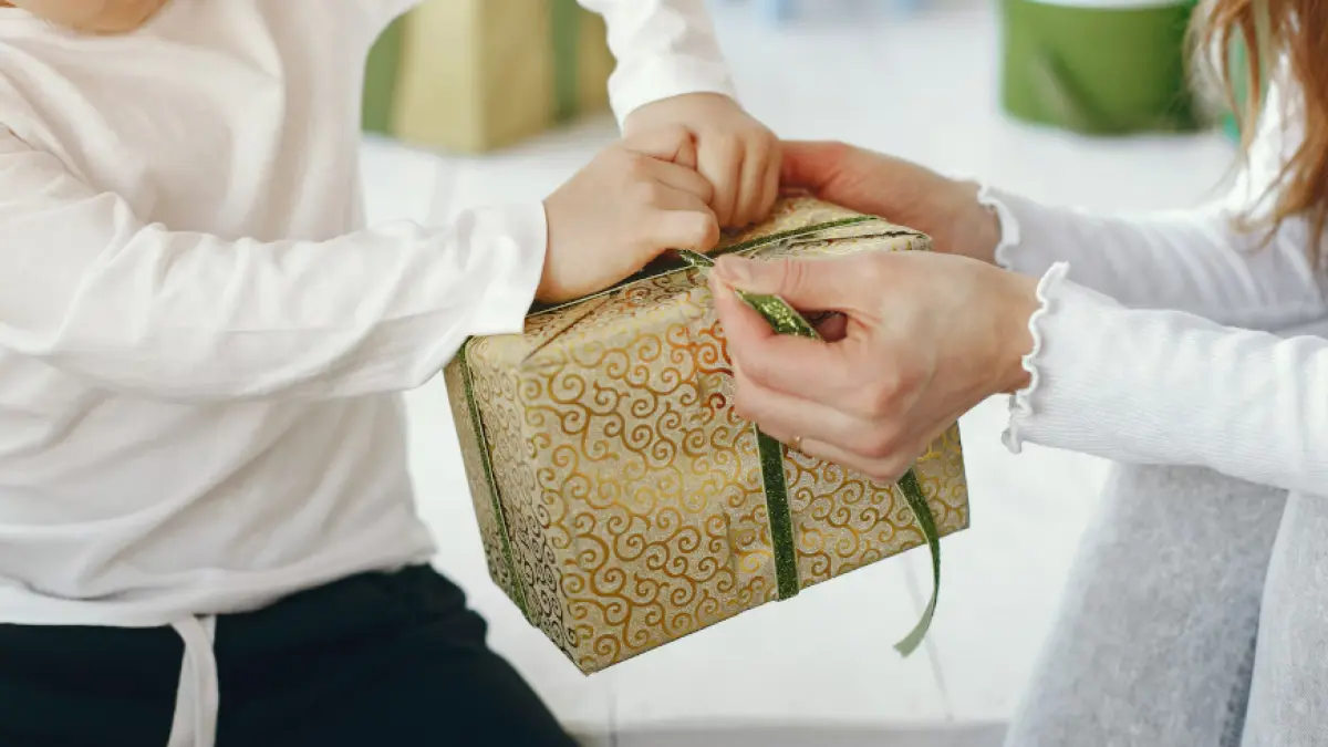 Ilustrasi shio yang menerima rezeki melimpah (Freepik)