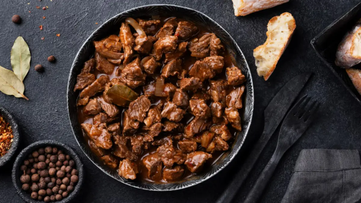 Resep rendang khas Padang (Freepik) 