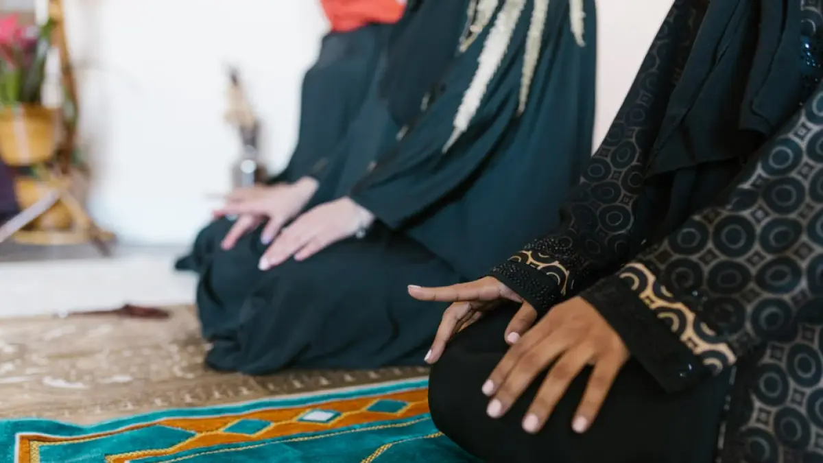Ilustrasi jadwal sholat (Pexels)