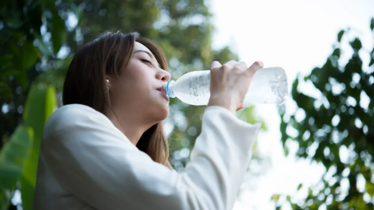 Jangan Disepelekan! 11 Tanda Tubuh Kurang Minum Air Putih yang Sering Tak Disadari