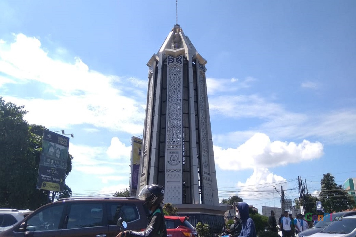 Tugu Pamulang, salah satu ikon kota Tangsel. (Dok: GenPi.co Banten)