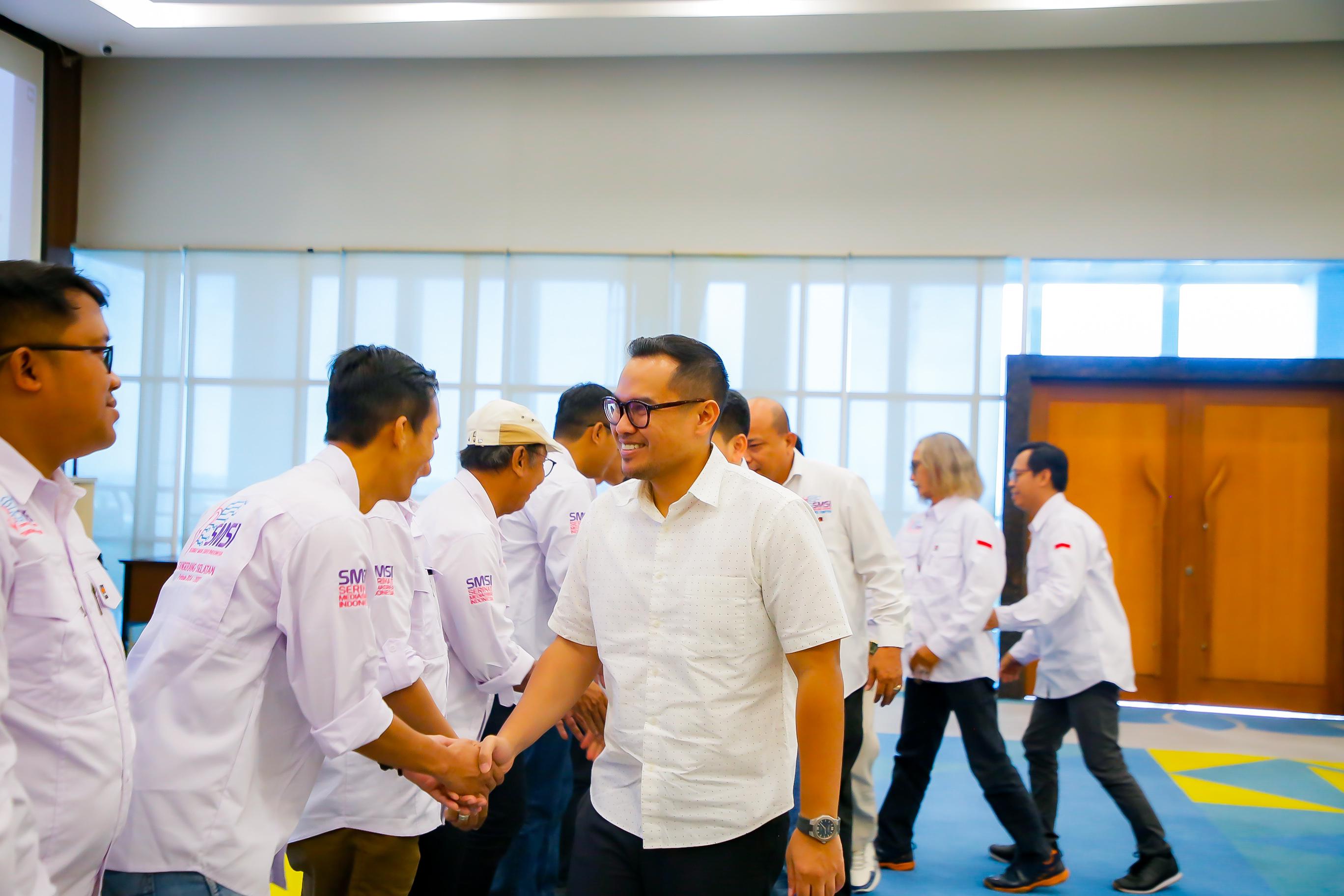 Kepengurusan SMSI Kota Tangsel periode 2024-2027 resmi dilantik. Wakil Wali Kota Tangsel Pilar Saga Ichsan turut hadir di acara tersebut. (Dok: Humas)