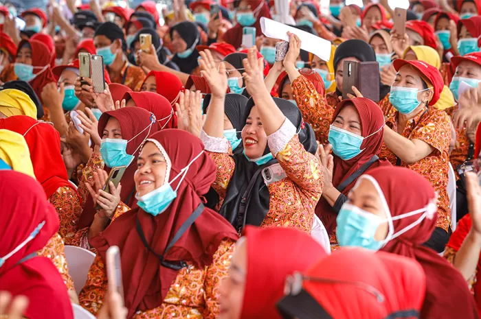 Ilustrasi buruh. (Dipta Wahyu/Jawa Pos)