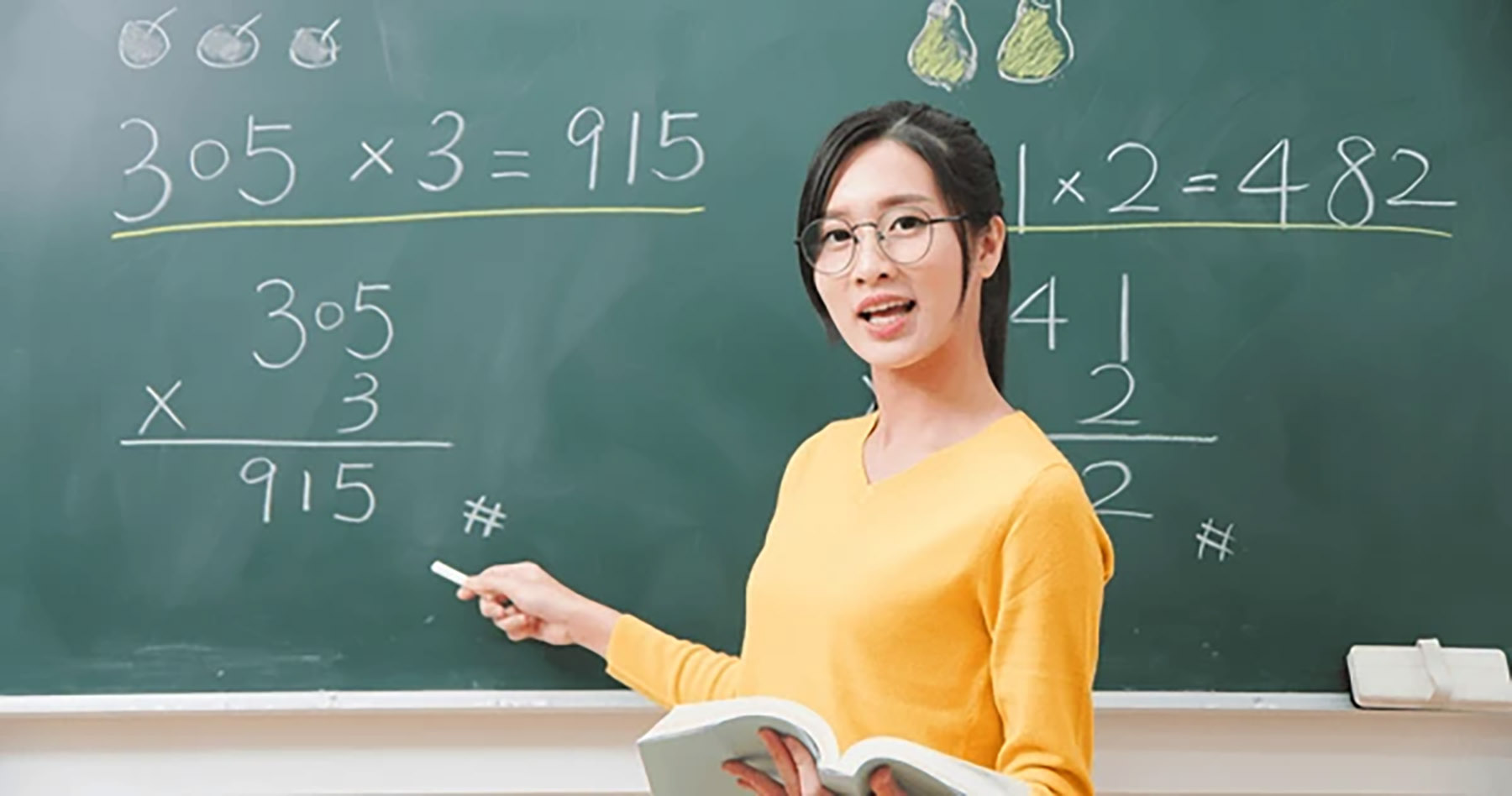 Ilustrasi guru mengajar matematika. (Dok. Shutterstock)