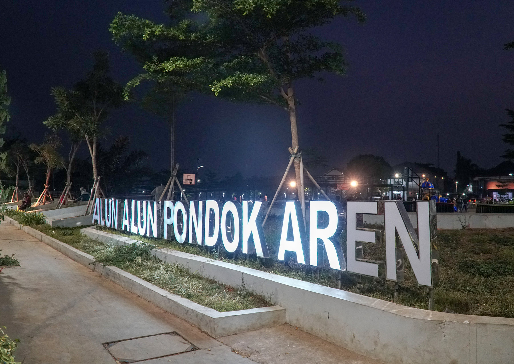 Alun-alun Pondok Aren. (Aulia Rachman/Jawa Pos)