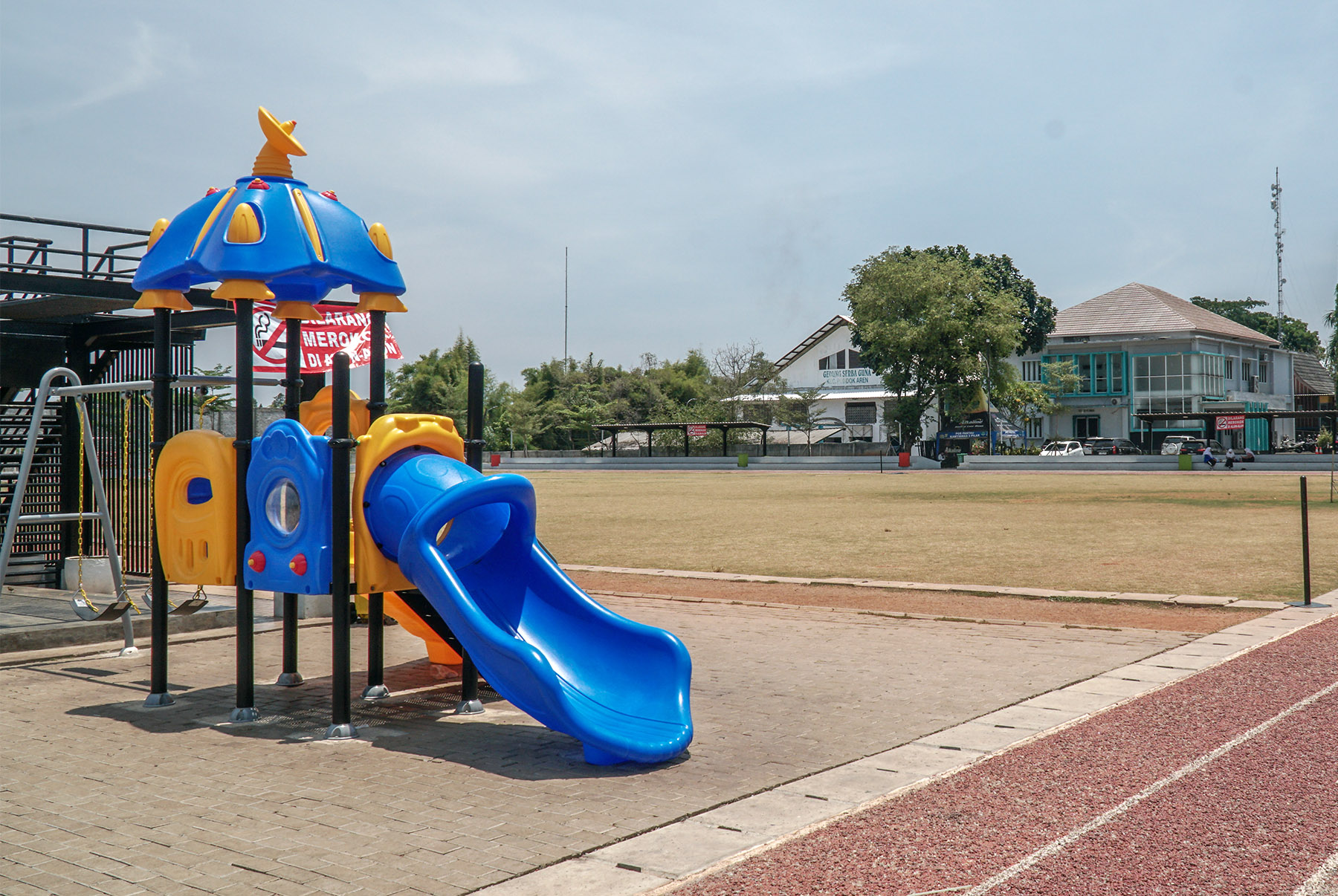 Alun-alun Pondok Aren. (Aulia Rachman/Jawa Pos)