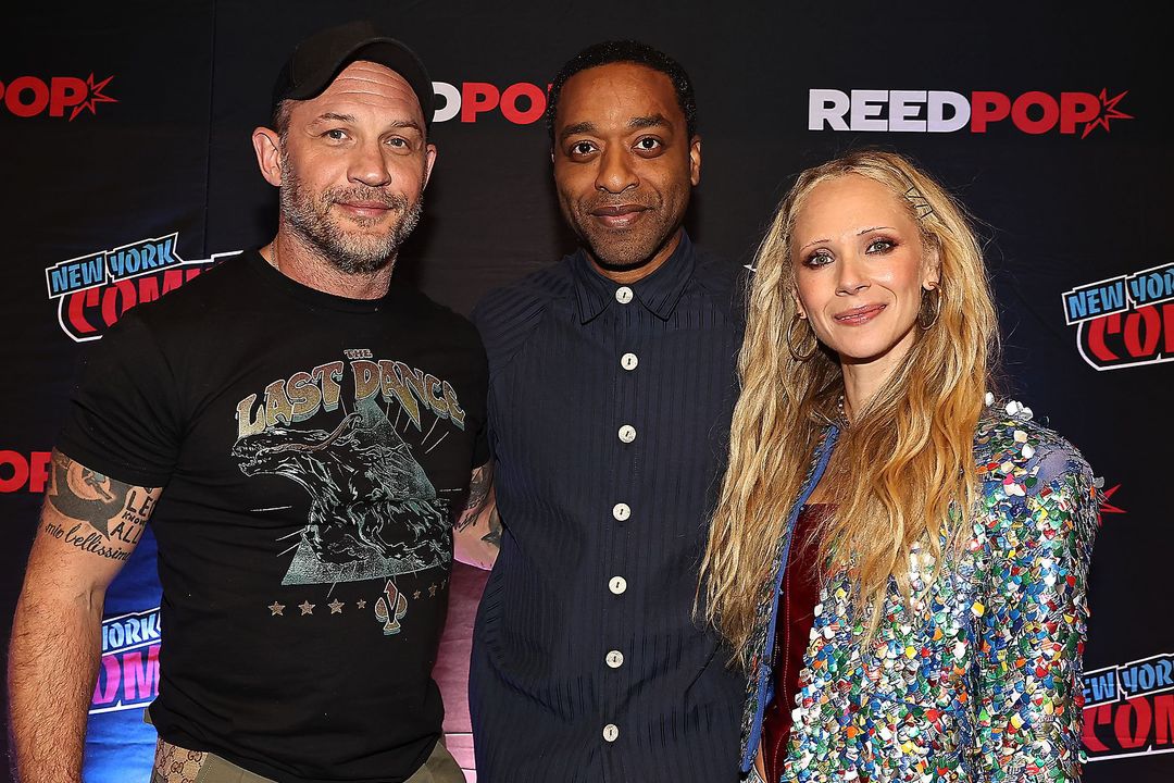 Para pemain di film Venom: The Last Dance, Tom Hardy (kiri), Chiwetel Ejiofor, dan Juno Temple. (Dok. IG/@venommovie)