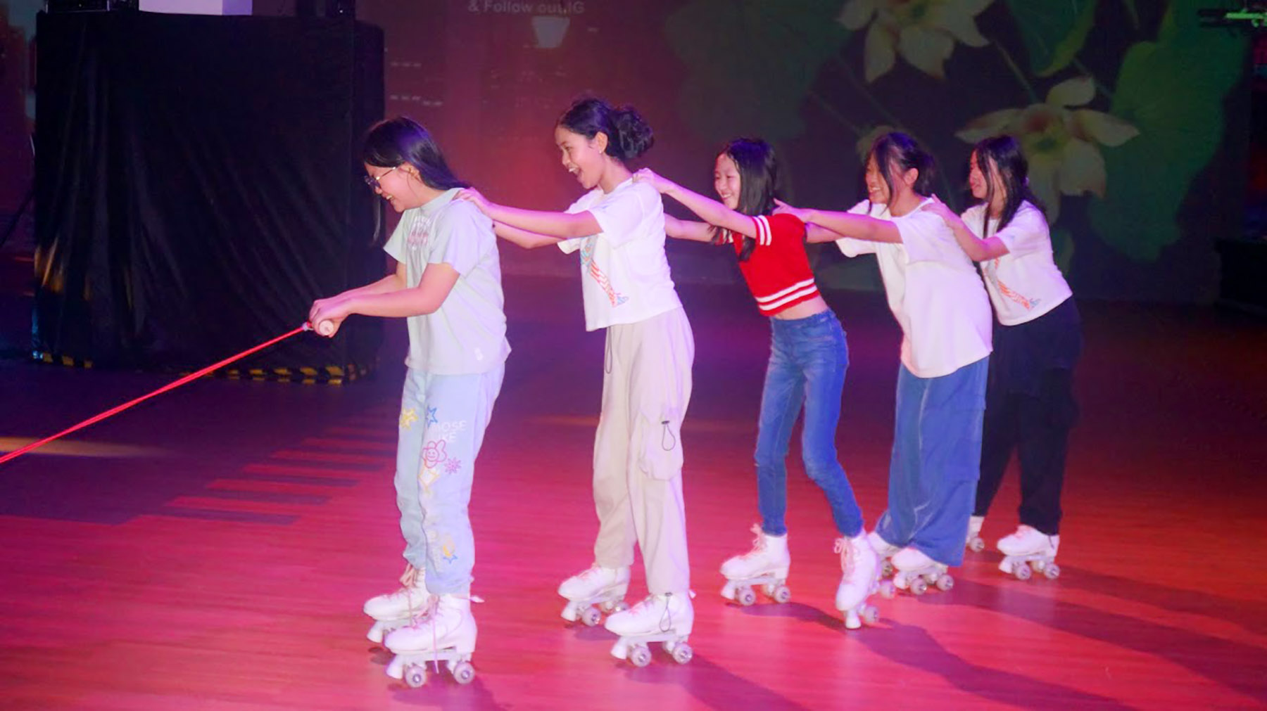 Suasana di Cyberink Serpong, arena sepatu roda indoor terbesar se-Indonesia. (Dok. Cyberink Roller Skate Serpong)