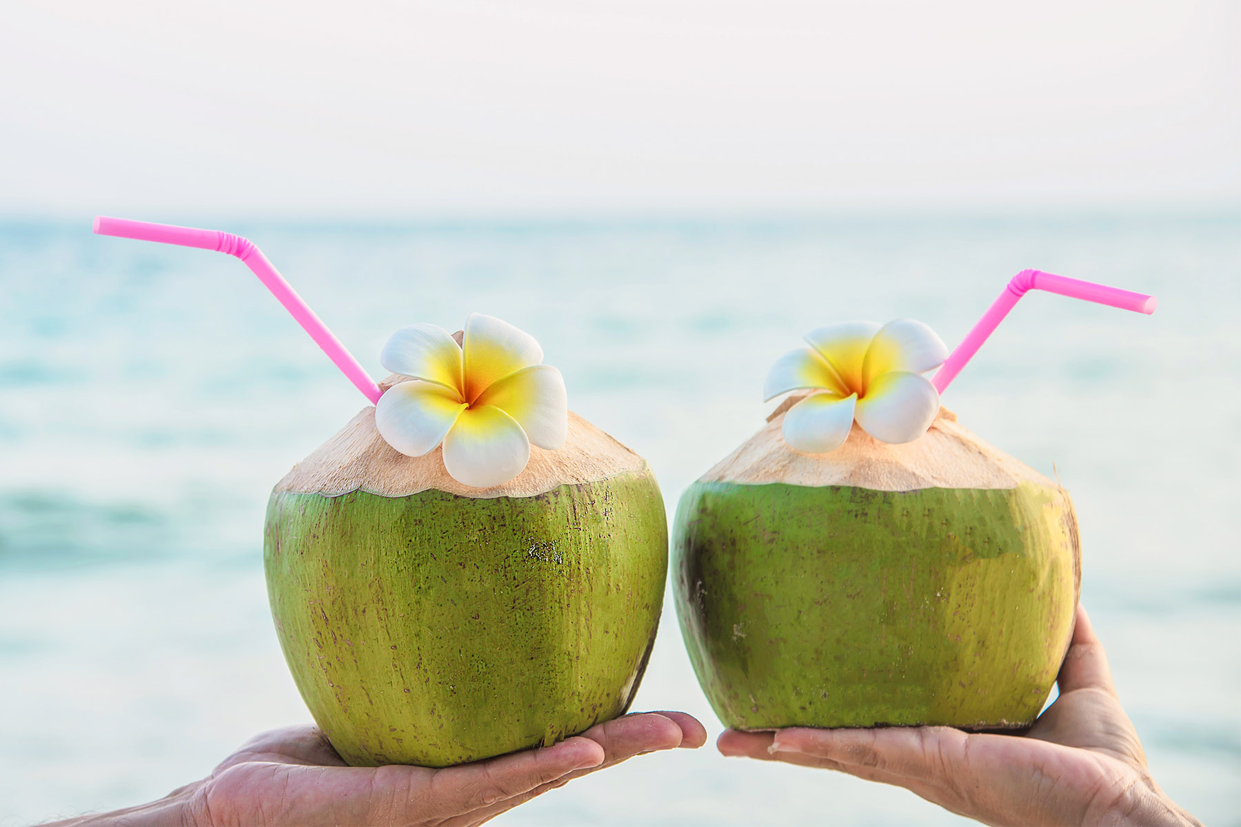 Ilustrasi air kelapa (Dok. Freepik)