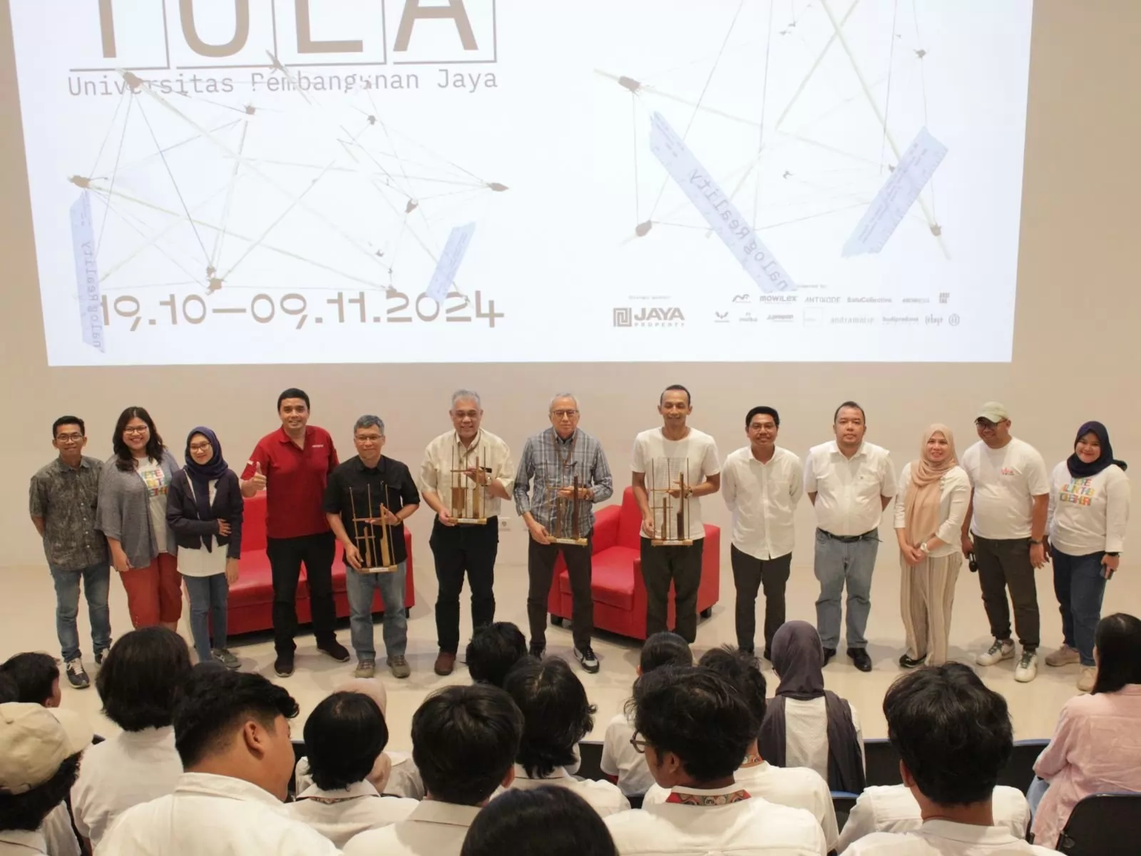 Acara peresmian instalasi &ldquo;Tula&rdquo; UPJ sebagai keikutsertaan dalam festival BDD 2024. (Dok. UPJ)