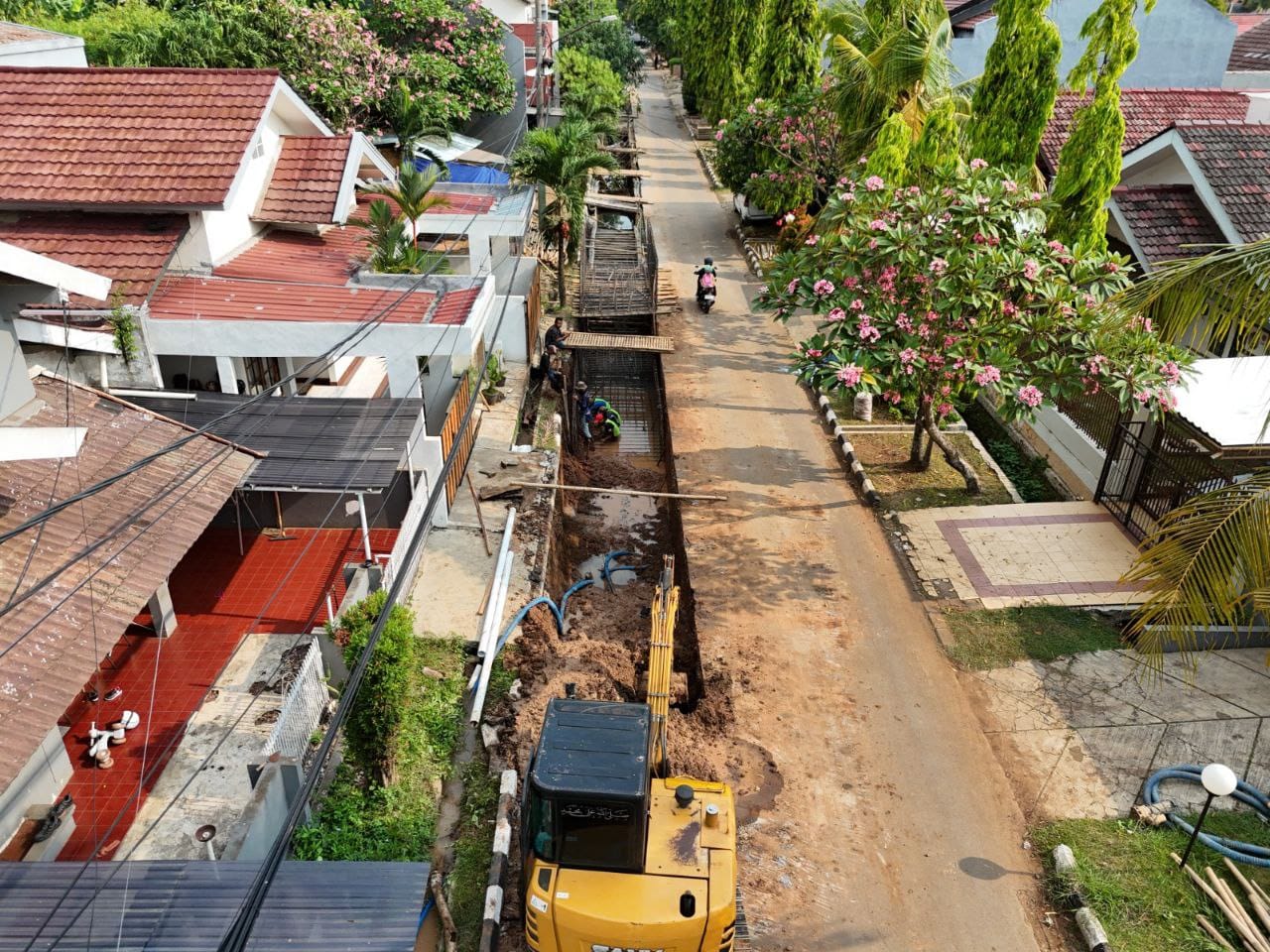Pembangunan Long Storage.