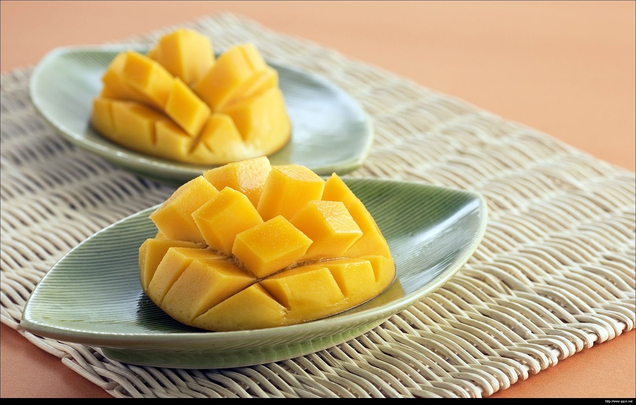Ilustrasi buah mangga yang sudah dipotong (Dok. Pixabay/liwanchun)