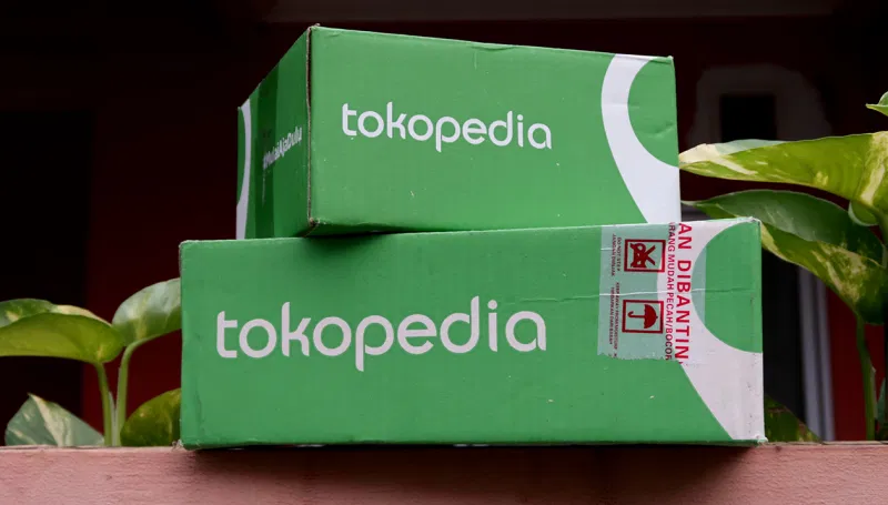 Ilustrasi paket barang Tokopedia. (Dok. marketing-interactive.com)