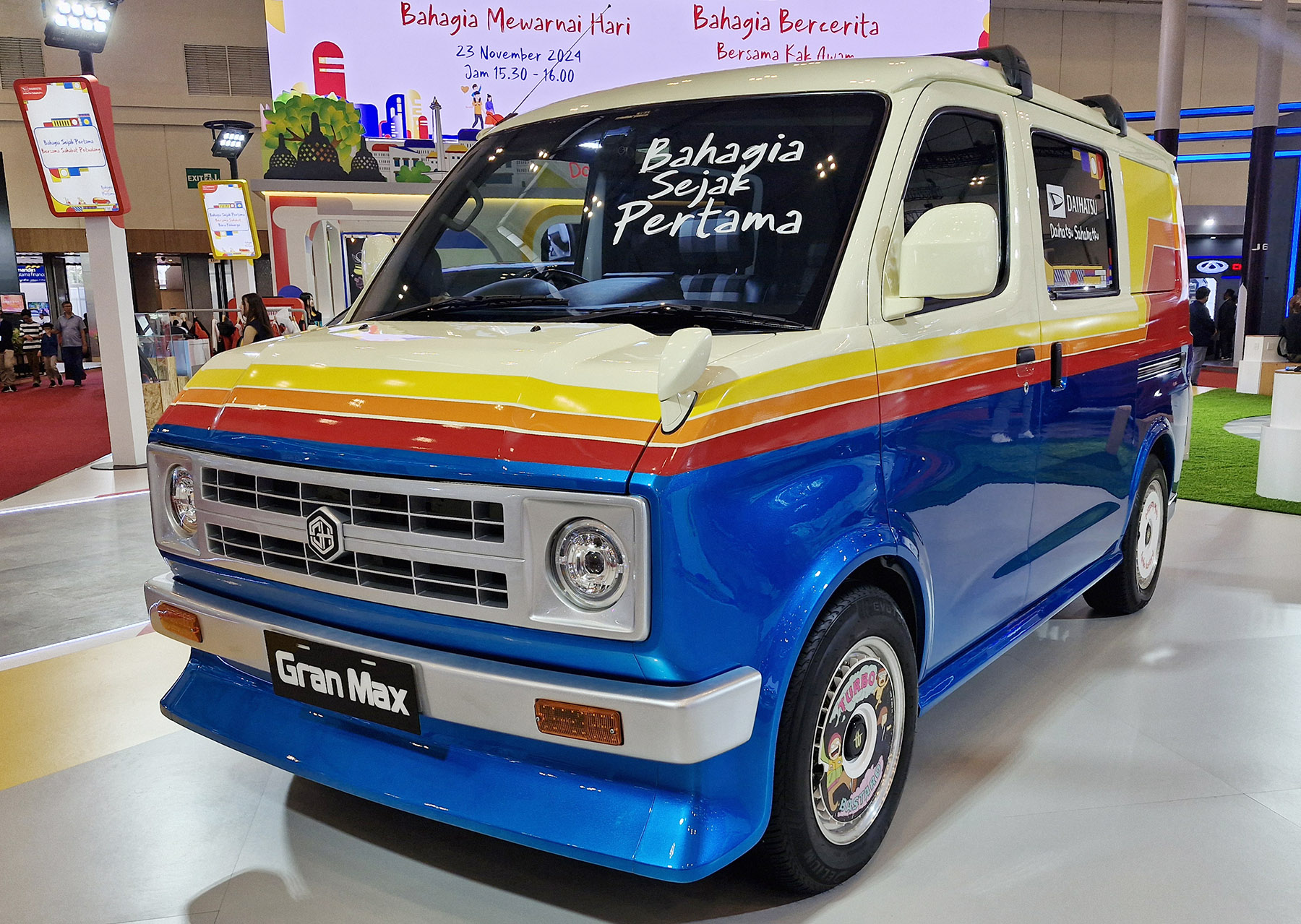 Daihatsu Pajang Gran Max Kalcer Abis ala Gofar Hilman.
