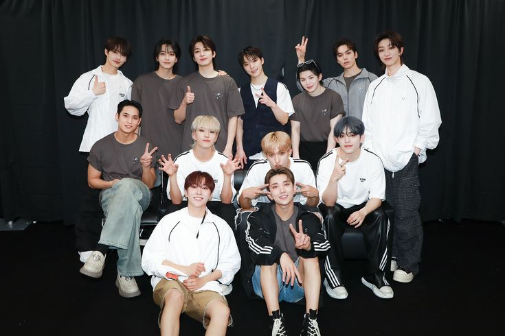 Grup K-Pop SEVENTEEN