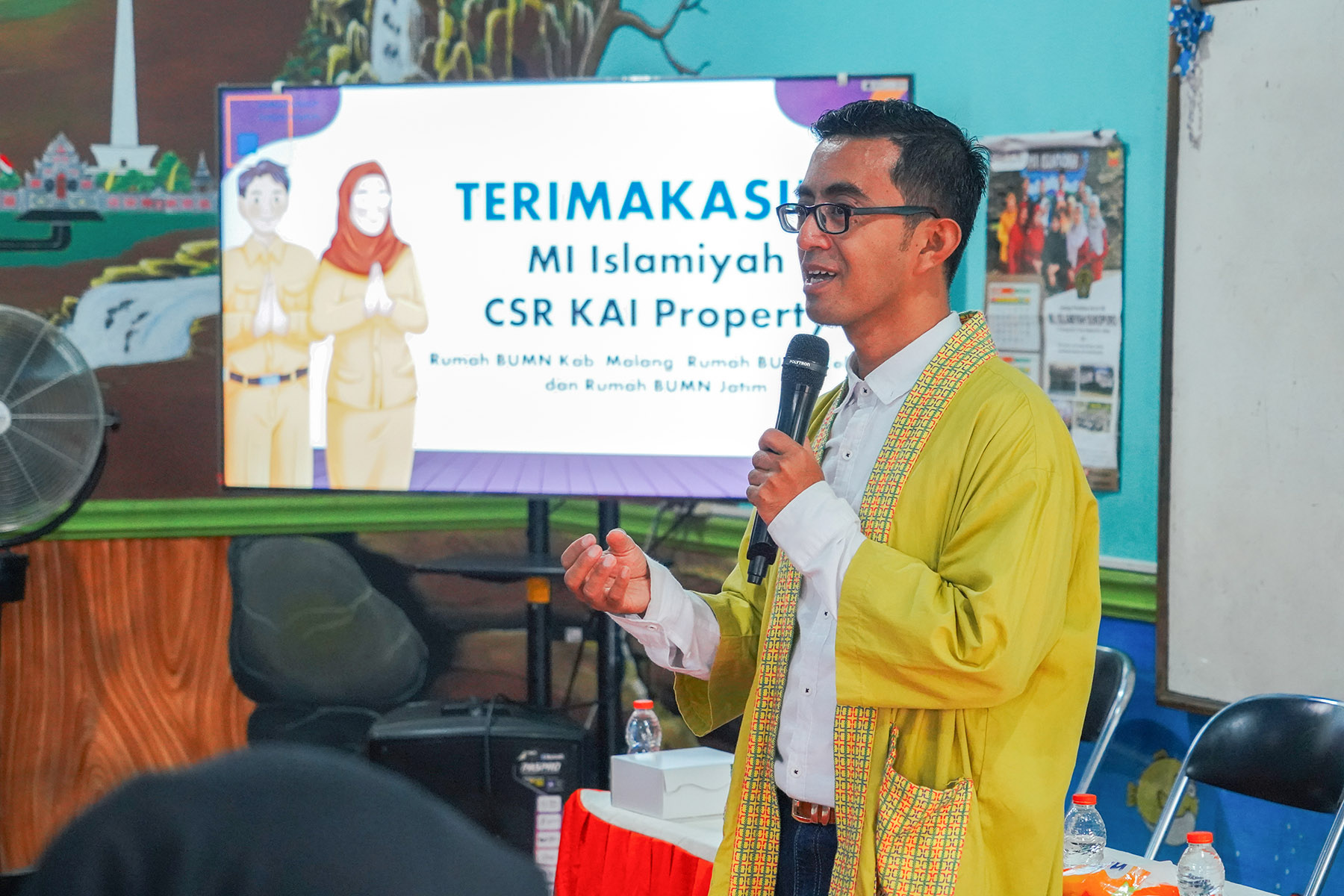 Owner Superheru Snack Factory, Heru Nurwahyudin, saat mengisi materi di Malang, Jawa Timur.