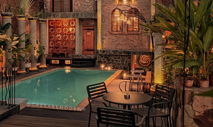 Suasana outdoor La Alcienda Bintaro