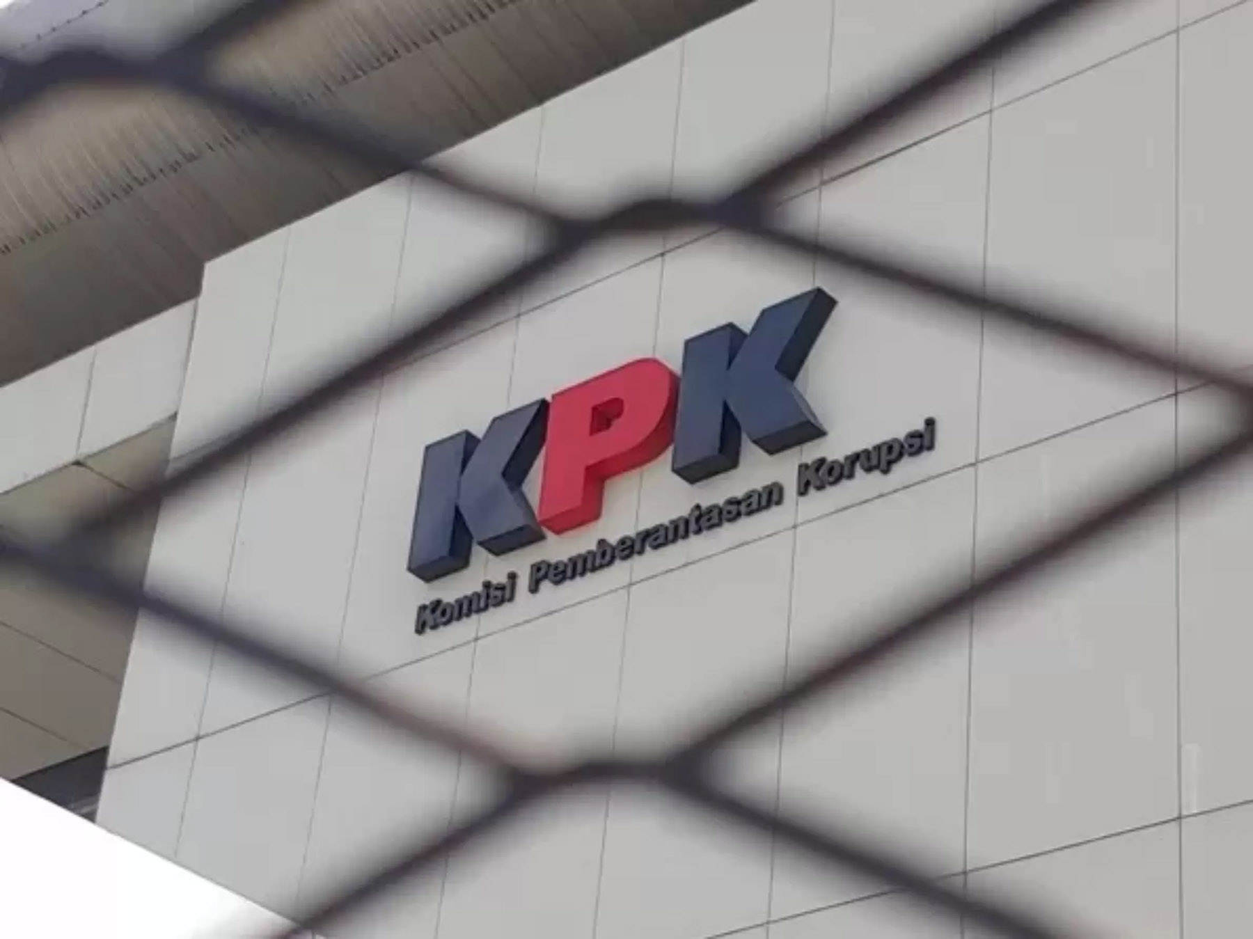 KPK.