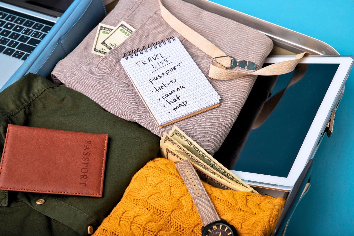 Ilustrasi travel list